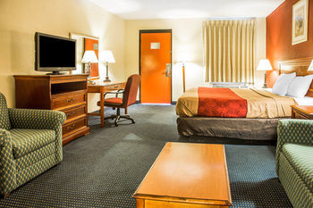 Econo Lodge Norwalk Exterior foto
